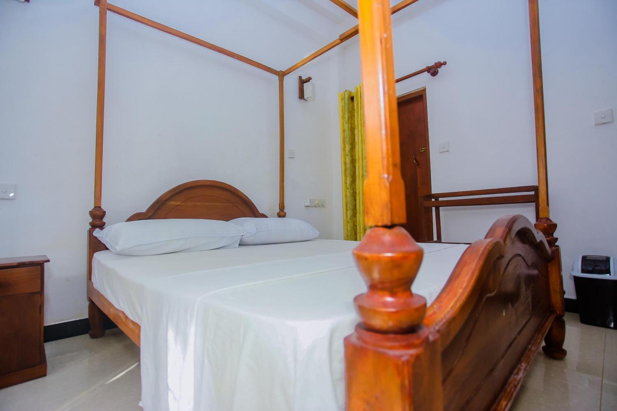 Bed and Breakfast Little Angels à Mirissa Extérieur photo
