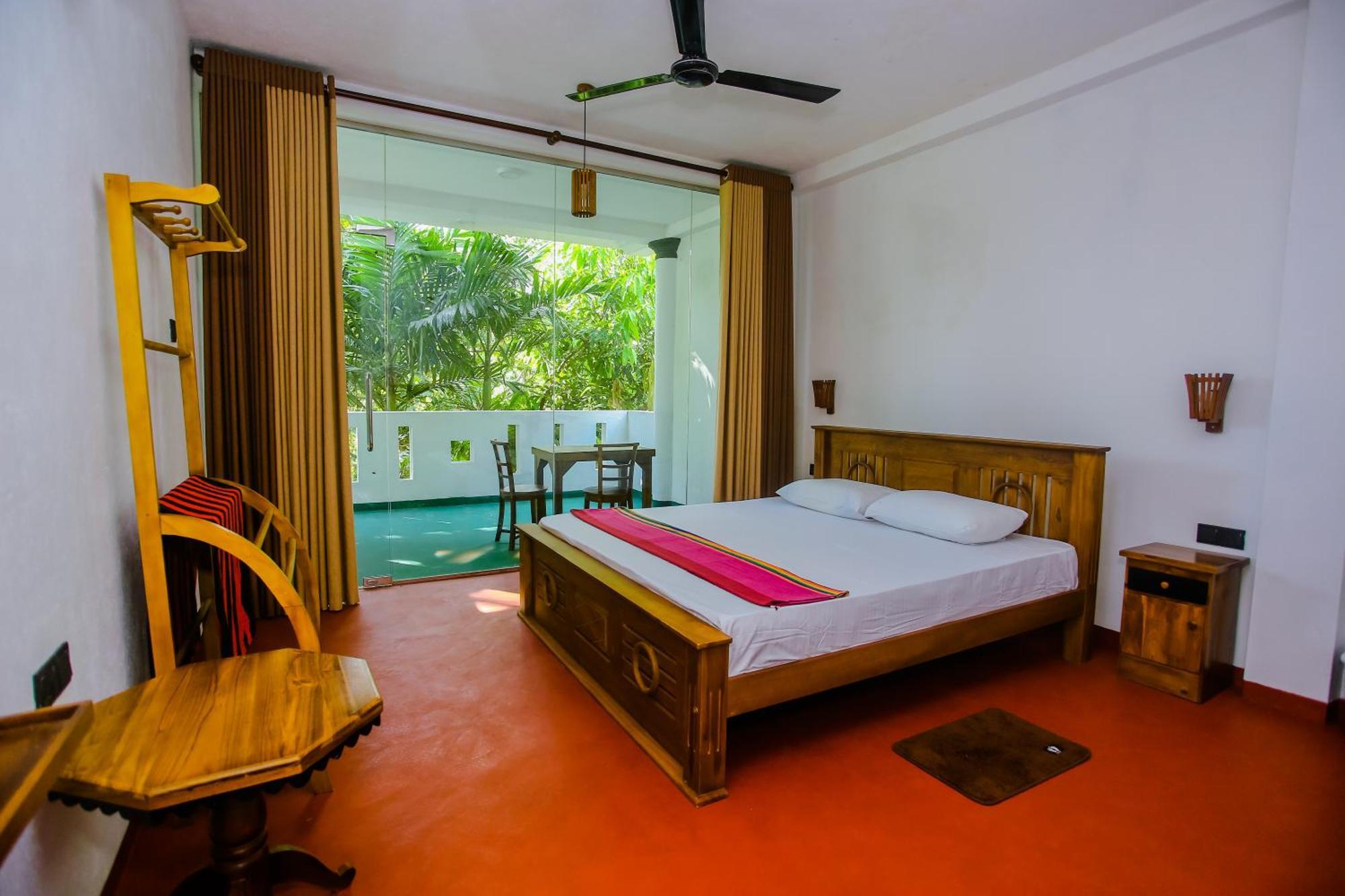 Bed and Breakfast Little Angels à Mirissa Extérieur photo
