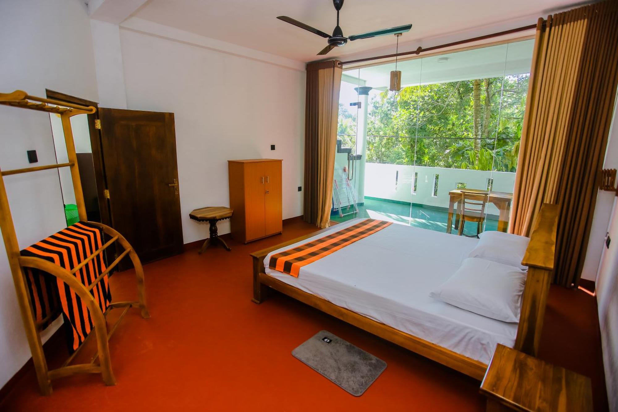 Bed and Breakfast Little Angels à Mirissa Extérieur photo
