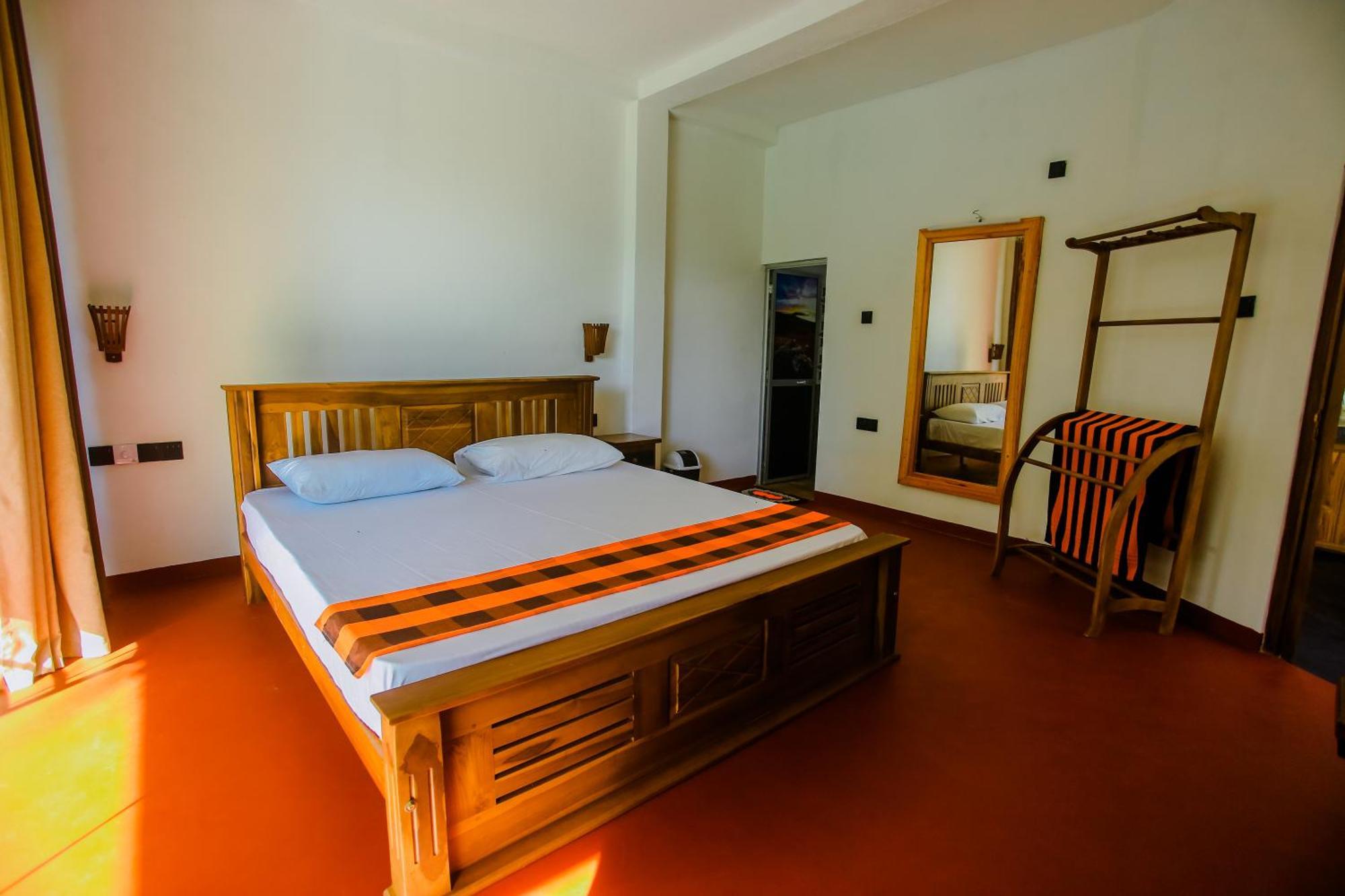 Bed and Breakfast Little Angels à Mirissa Extérieur photo